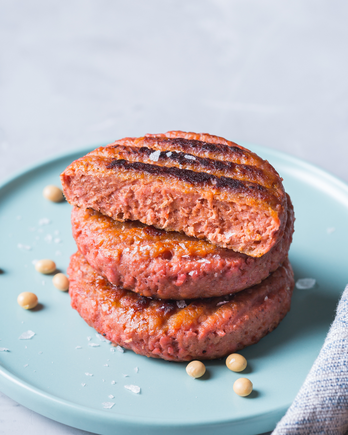 Burguer mês Outubro - Feijão mungo, cogumelos pleurotus e avelãs